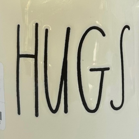 Rae Dunn HUGS KISSES Mug Two Sided White Red Interior NWT 2017 OG - Picture 4 of 15